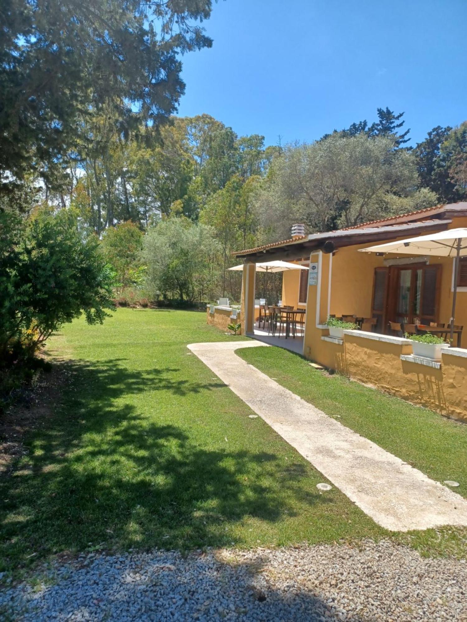 B&B Helios Il Tuo Relax In Sardegna San Teodoro  Extérieur photo